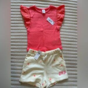 babyGap Logo Pull-On Shorts and Top Set 4T NWT